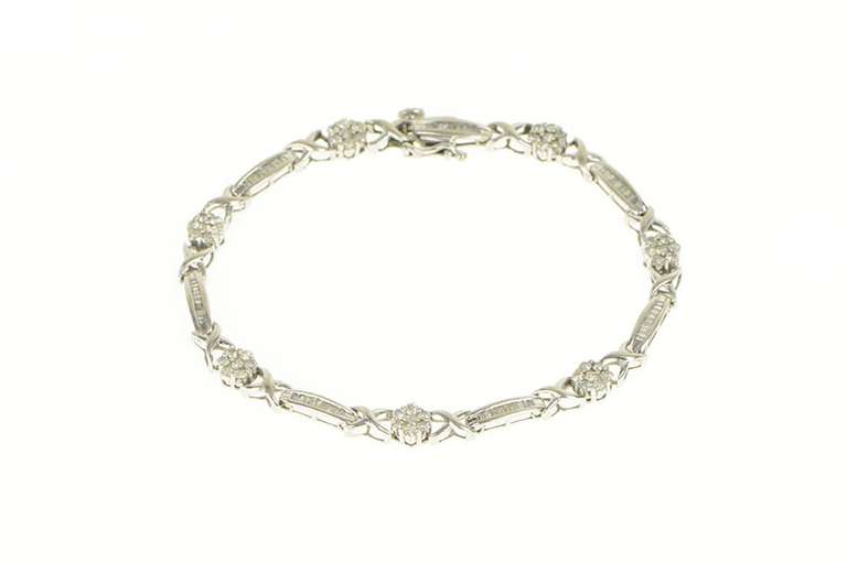 10K White Gold 2.50 Ctw Diamond Flower Cluster Bar Tennis Bracelet
