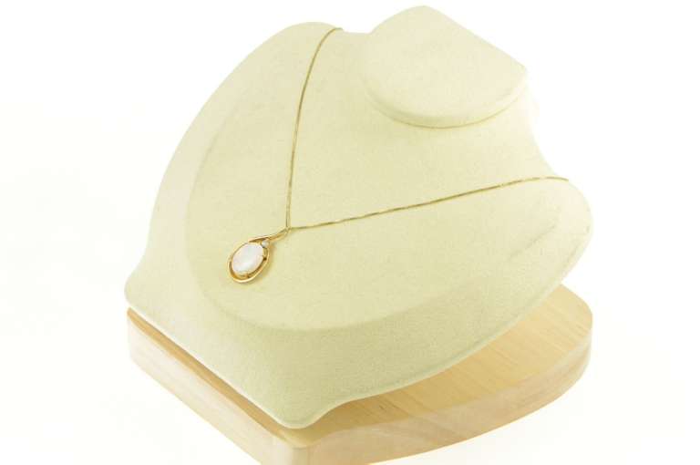 14K Yellow Gold 2.46 Ctw Natural Opal Diamond Classic Vintage Pendant