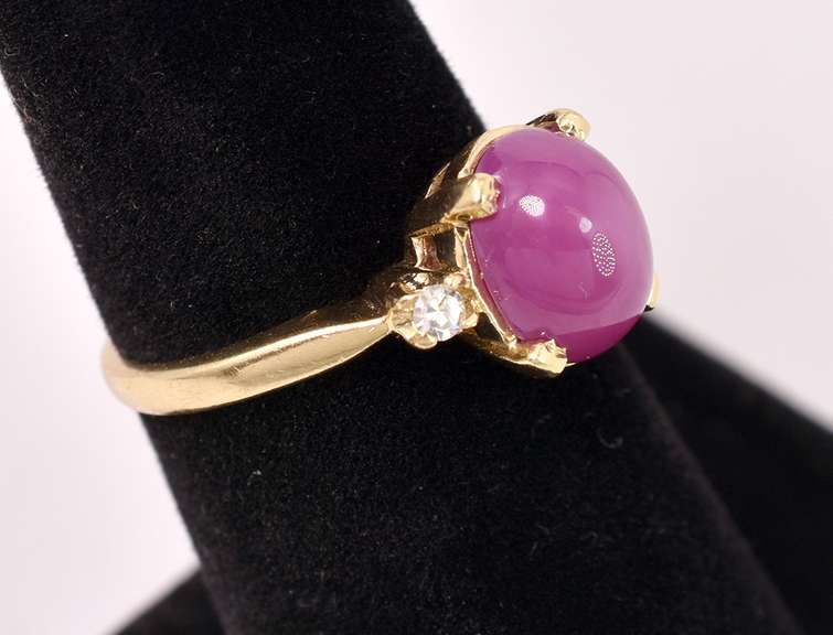 Gorgeous Star Ruby and Diamond Ring in 14K Yellow Gold