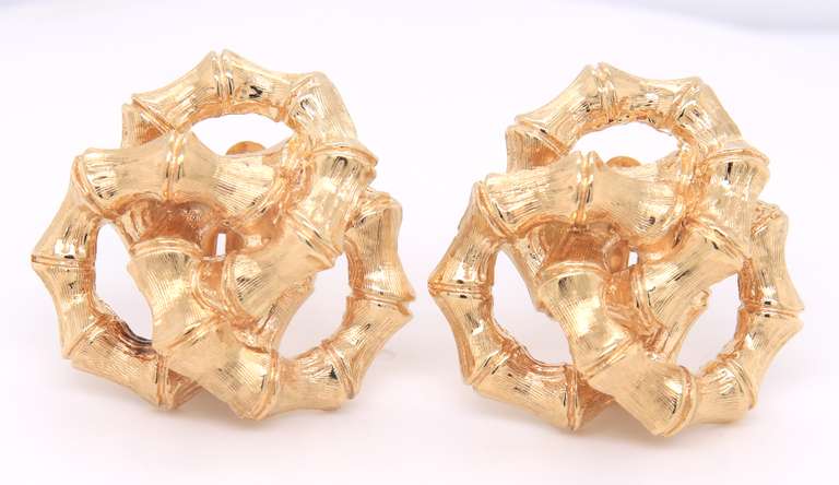 Delightful Yellow Gold Interlocking Bamboo Circle Earrings