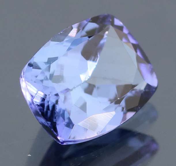 Vivid 2.31ct violet blue Tanzanite