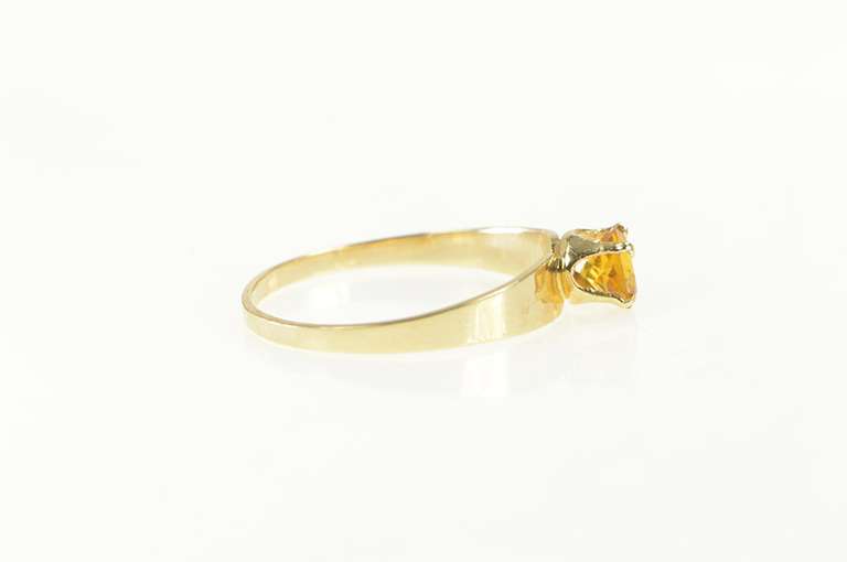 10K Yellow Gold Round Citrine Solitaire Retro Statement Ring