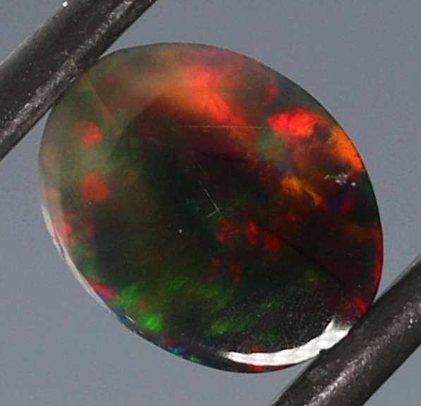 Multi-patterned 1.76ct Welo Black Opal