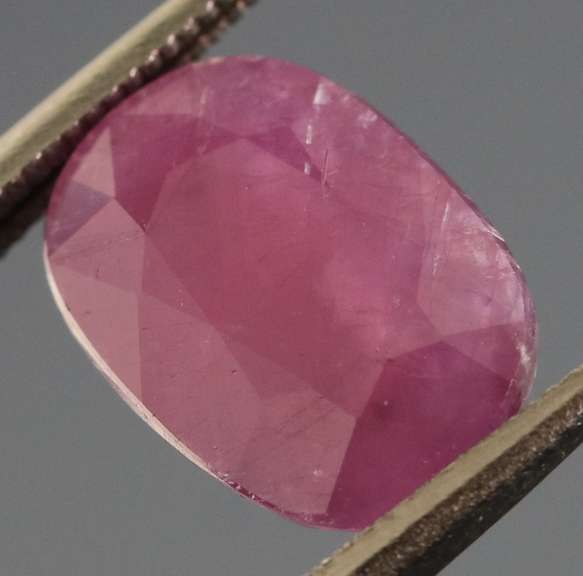 Glistening violet red 4.50ct UNHEATED Ruby