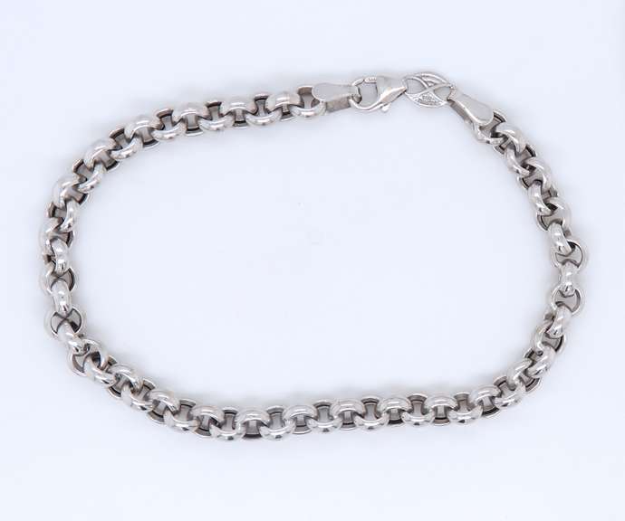 Strong White Gold Rolo Link Bracelet