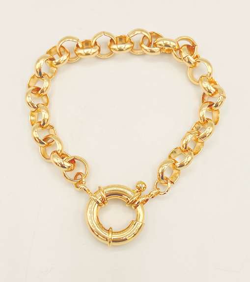Beautiful 18kt Gold Plated Greek Key Design Bracelet