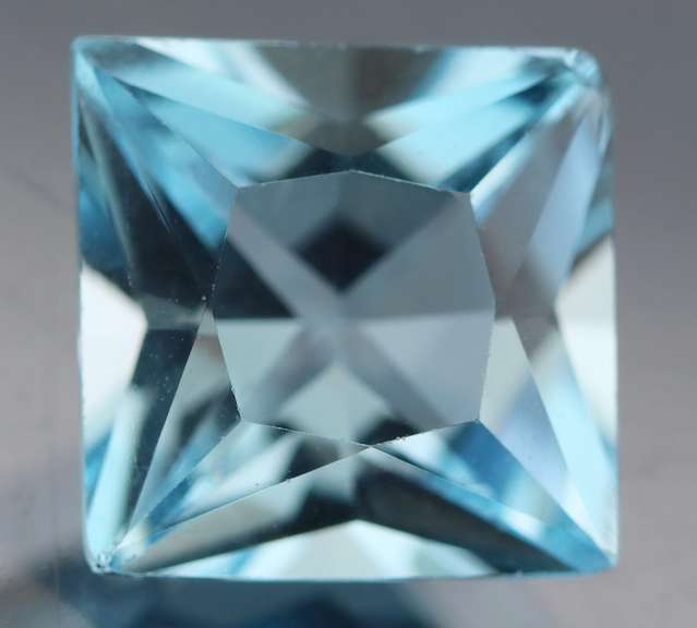 Incredible 5.27ct princess cut sky blue Topaz