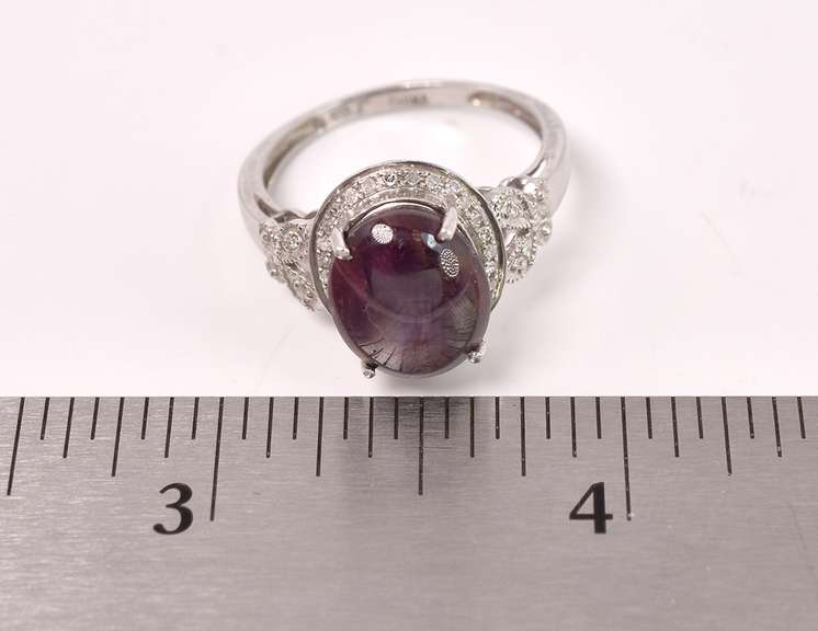 Star Sapphire Set In Sterling Ring