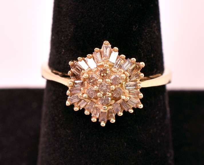 Captivating Cognac Diamond Ring in Yellow Gold