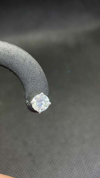 1.80 CARATS T.W. CONFLICT FREE LAB GROWN ROUND BRILLIANT CUT DIAMOND STUD EARRINGS IN 14K WHITE GOLD WITH SCREWBACKS