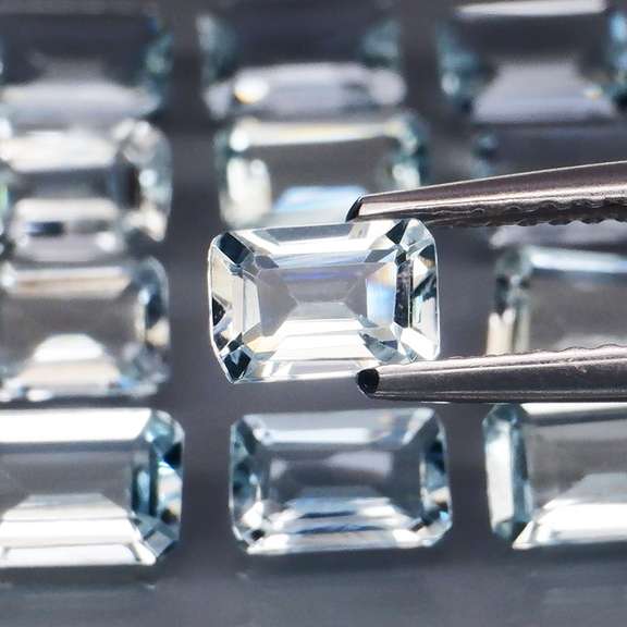 Large 5ct platinum blue emerald cut Aquamarine set