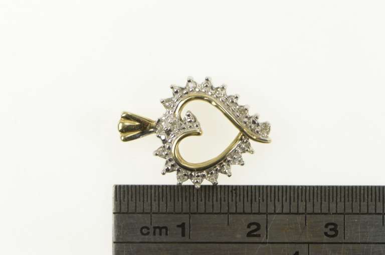 10K Yellow Gold 0.10 Ctw Diamond Classic Heart Love Pendant