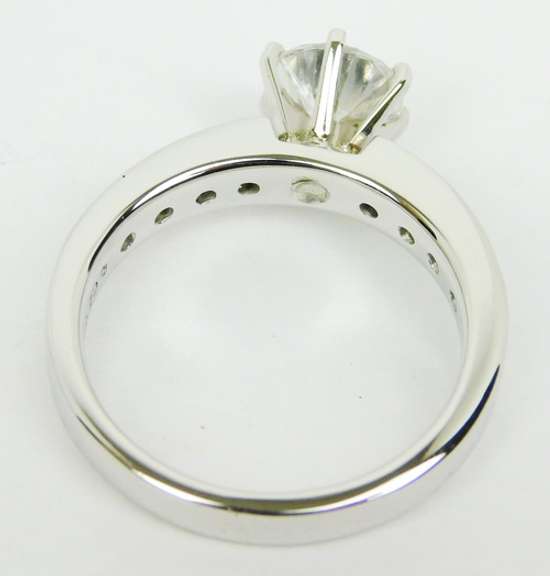 Fine Quality Sterling Cubic Zirconia Ring, Size 8.25