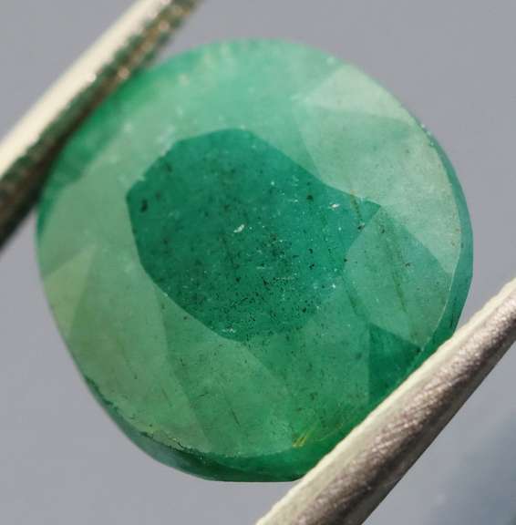 Gorgeous 4.95ct rich green Zambian Emerald