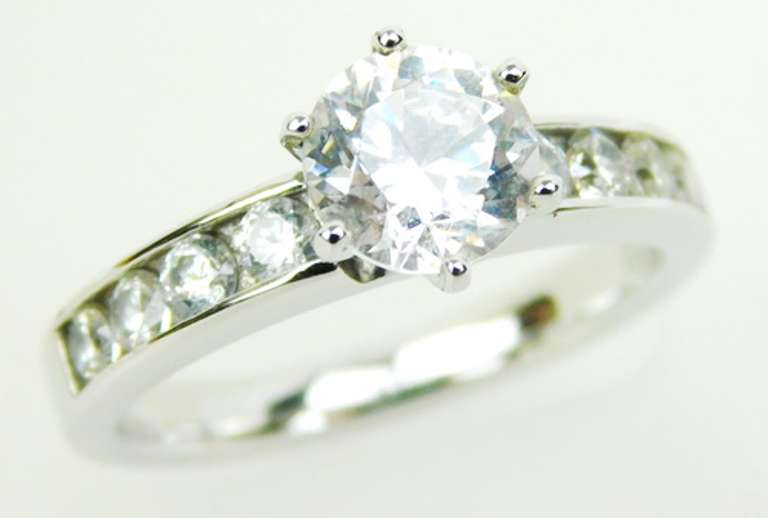 Fine Quality Sterling Cubic Zirconia Ring, Size 8.25