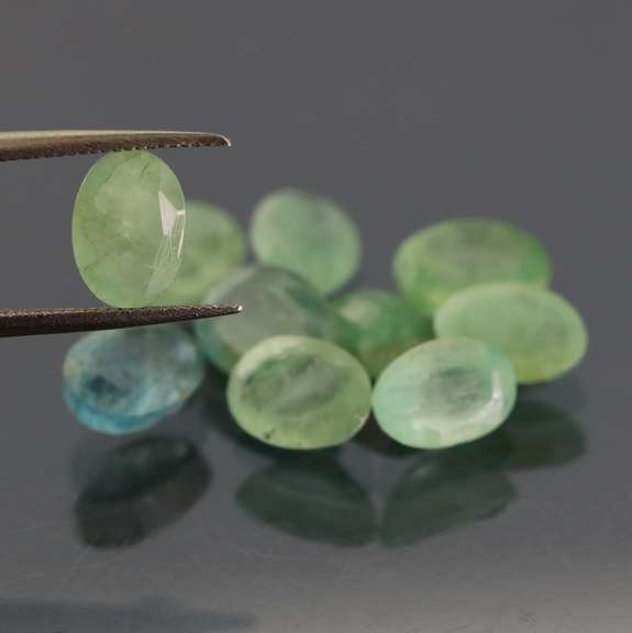 Large 7.63ct 10 piece Zambian Emerald set