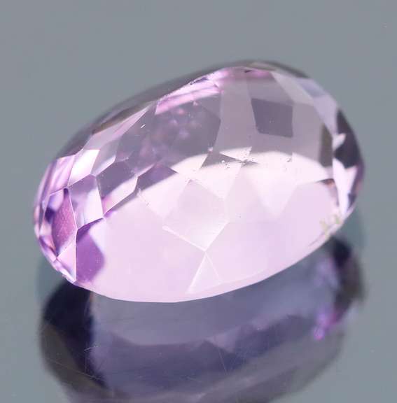 Striking 7.56ct pinkish violet Amethyst