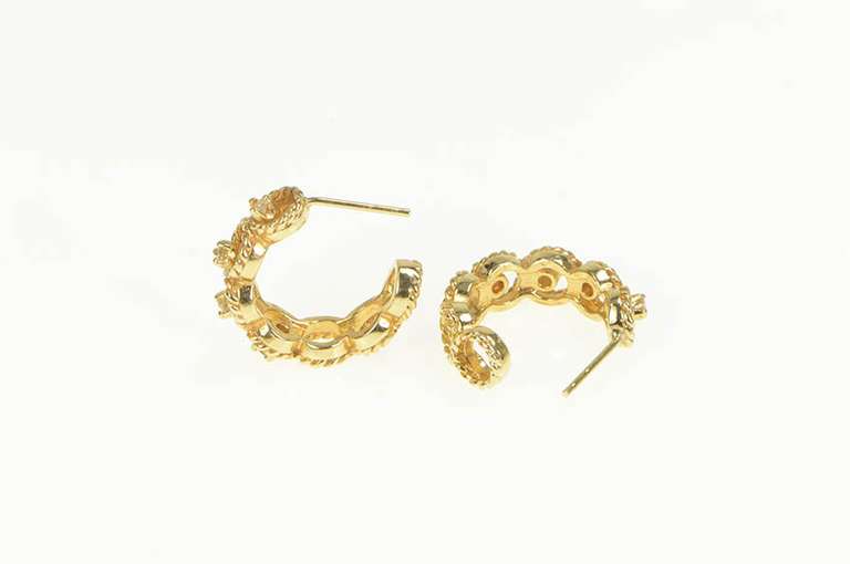 14K Yellow Gold 0.24 Ctw Diamond Circle Rope Pattern Hoop Earrings