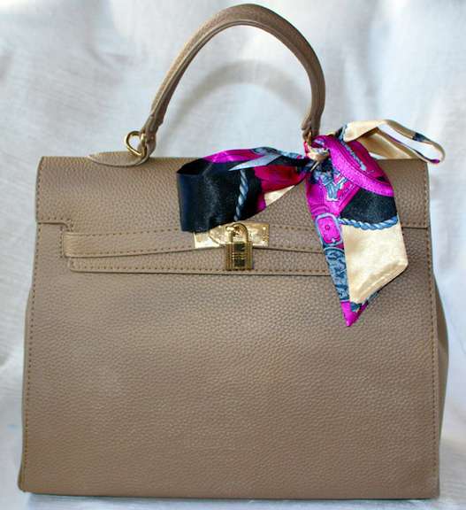 Stylish Large Designer Style Leather Bag