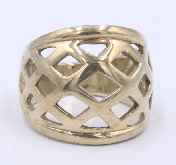 Vintage 925 Sterling Silver Ring