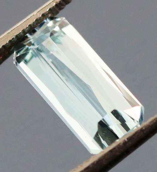 Striking 1.07ct untreated Aquamarine