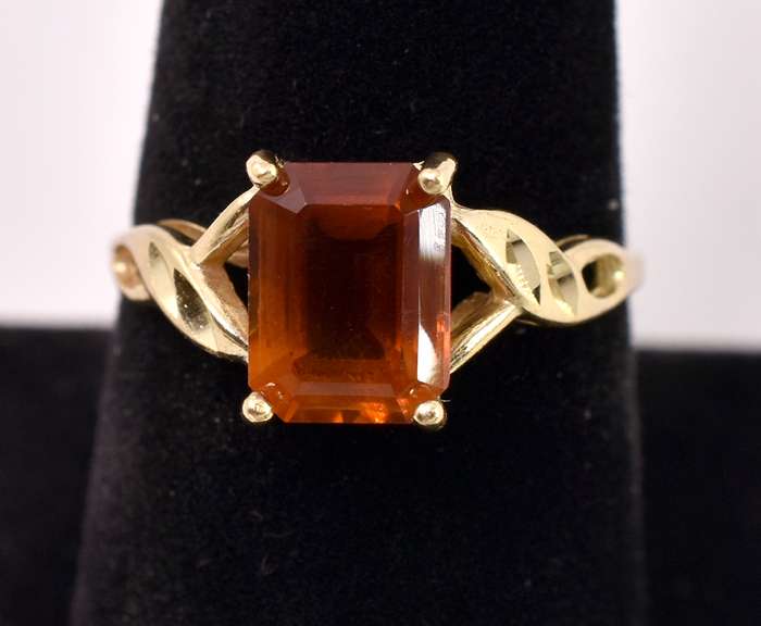 Gorgeous Golden Citrine  Ring in Yellow Gold