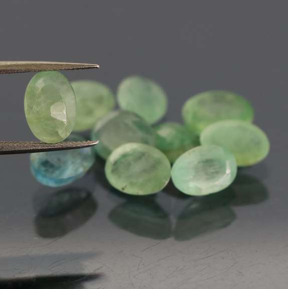 Large 7.63ct 10 piece Zambian Emerald set