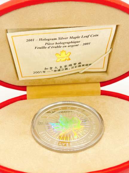 Hologram silver maple leaf Canadian coin