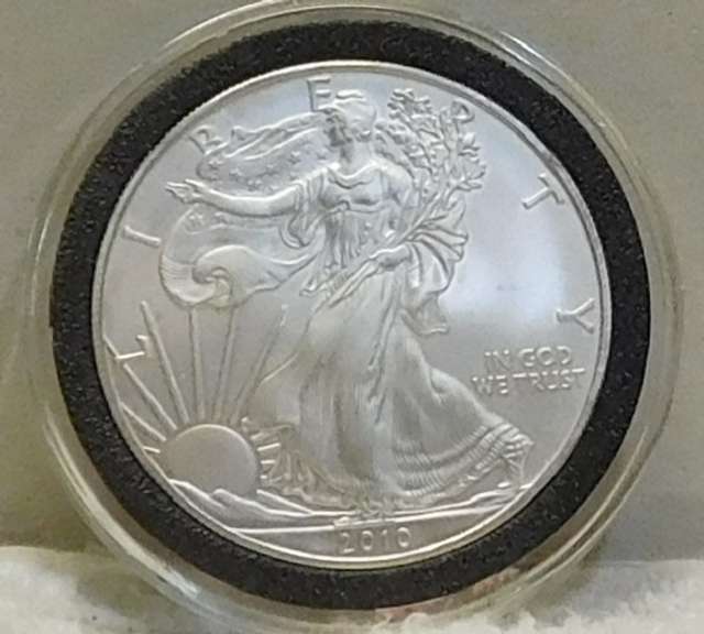 2010 Silver Eagle, 1 Troy oz .999 Silver