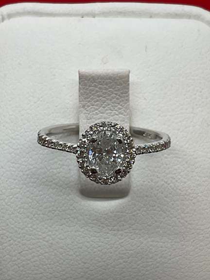 CERTIFIED BRAND NEW 14K WHITE AND DIAMOND RING