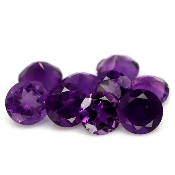 Glittering 10.40ct round cut Brazilian Amethyst set