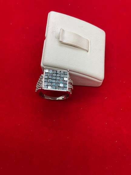 CERTIFIED BRAND NEW 14K WHITE GOLD AND DIAMOND RING