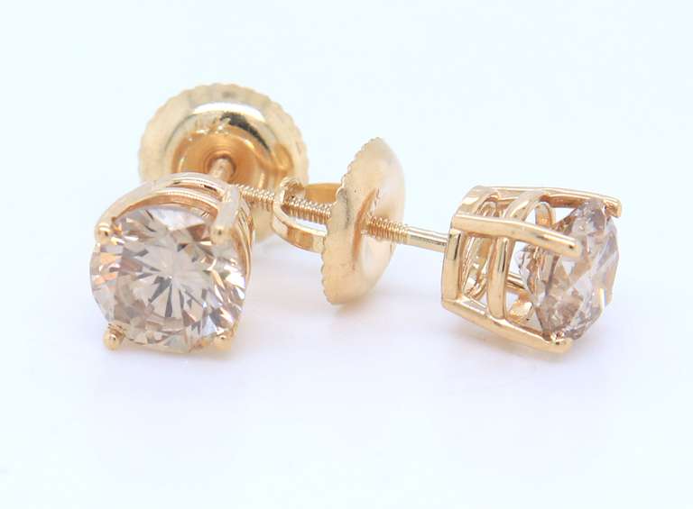 Elegant Yellow Gold 1.30ctw Brown Diamond Stud Earrings