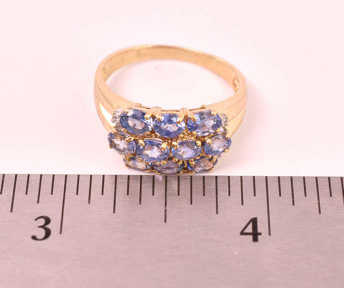 Lovely Purple Sapphire Ring in 14K Yellow Gold