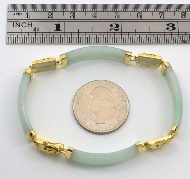 Fashionable 14k and Jade Bracelet