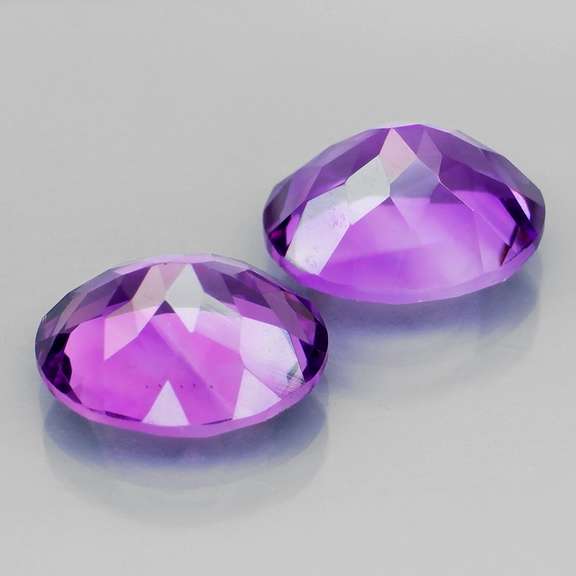 Glittering 6.40ct violet Amethyst pair