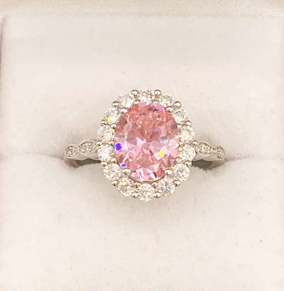 Beautiful Pink Sapphire Cocktail Ring