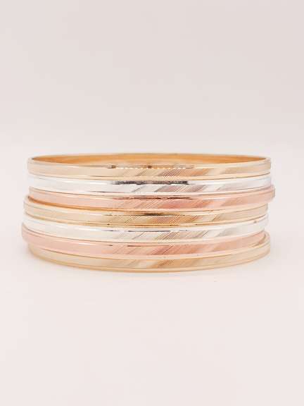 Amazing 18kt Gold Plated Tri Color Bangle Bracelet Set of 7!