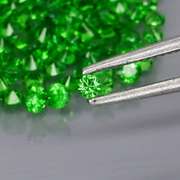 Chrome green! 3.22ct untreated Tsavorite set