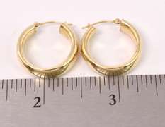 Classic Hoop Earrings in 14K Yellow Gold