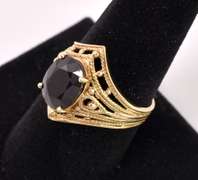 Lavish Sapphire Ring in Yellow Gold
