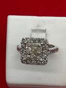 CERTIFIED BRAND NEW LADIES 14K WHITE GOLD AND DIAMOND RING. 2.60 CARATS TOTAL.