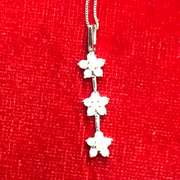 Ladies 14k white gold and diamond necklace and pendant