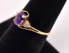 Beautiful Amethyst and Diamond Ring in 14K Yellow Gold
