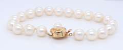 Elegant 7.5-8mm White Fresh Water Pearl Bracelet