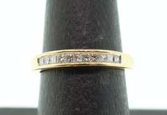 LADIES 14K GOLD AND DIAMOND BAND