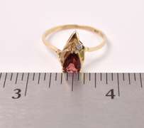 Elegant Garnet and Diamond Ring in Yellow Gold