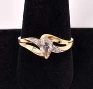 Lovely White Topaz Ring in Yellow Gold