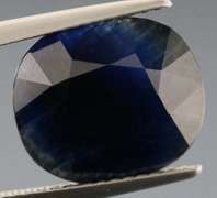 Investment sized 7.13ct GIA certified Sapphire