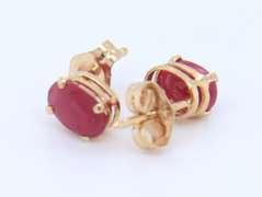 Nice Yellow Gold 1.20ctw Oval Ruby Stud Earrings